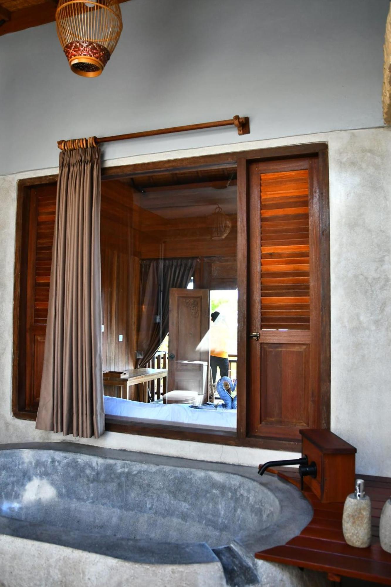 Putra'Lebah Amed Guest House Eksteriør bilde