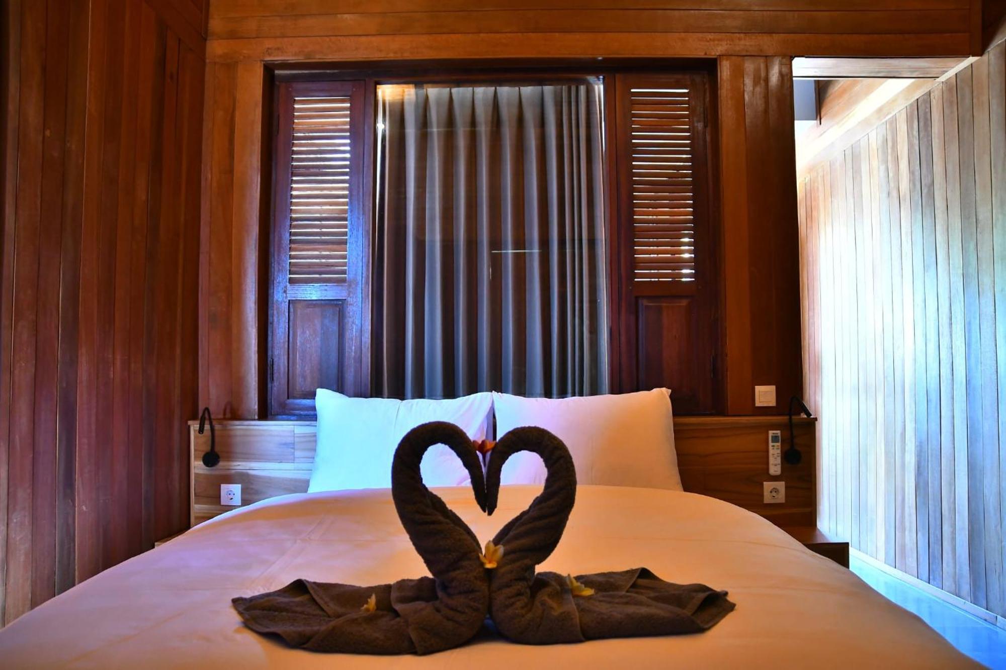 Putra'Lebah Amed Guest House Eksteriør bilde