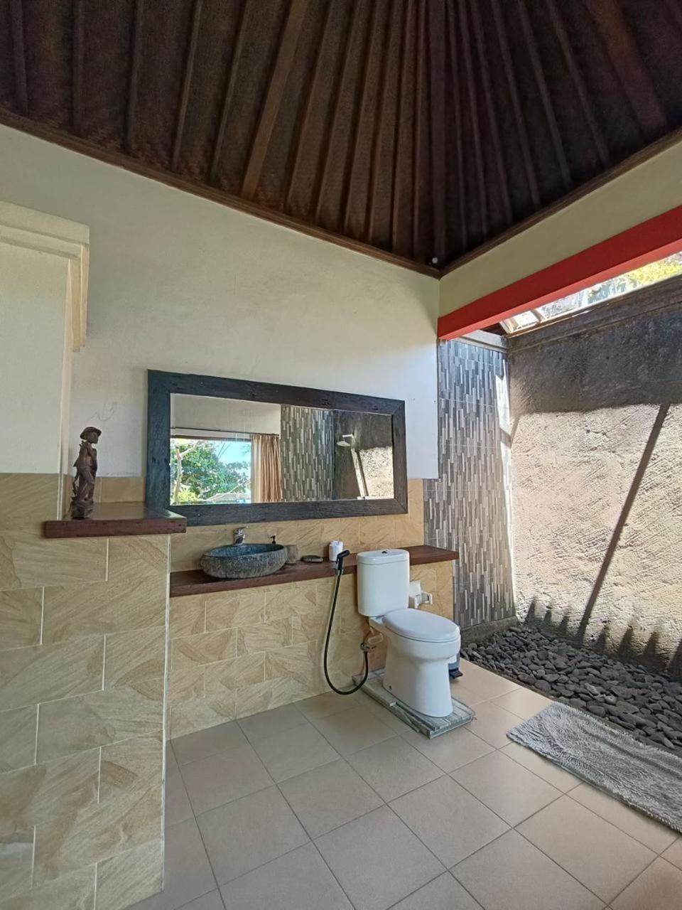 Putra'Lebah Amed Guest House Eksteriør bilde