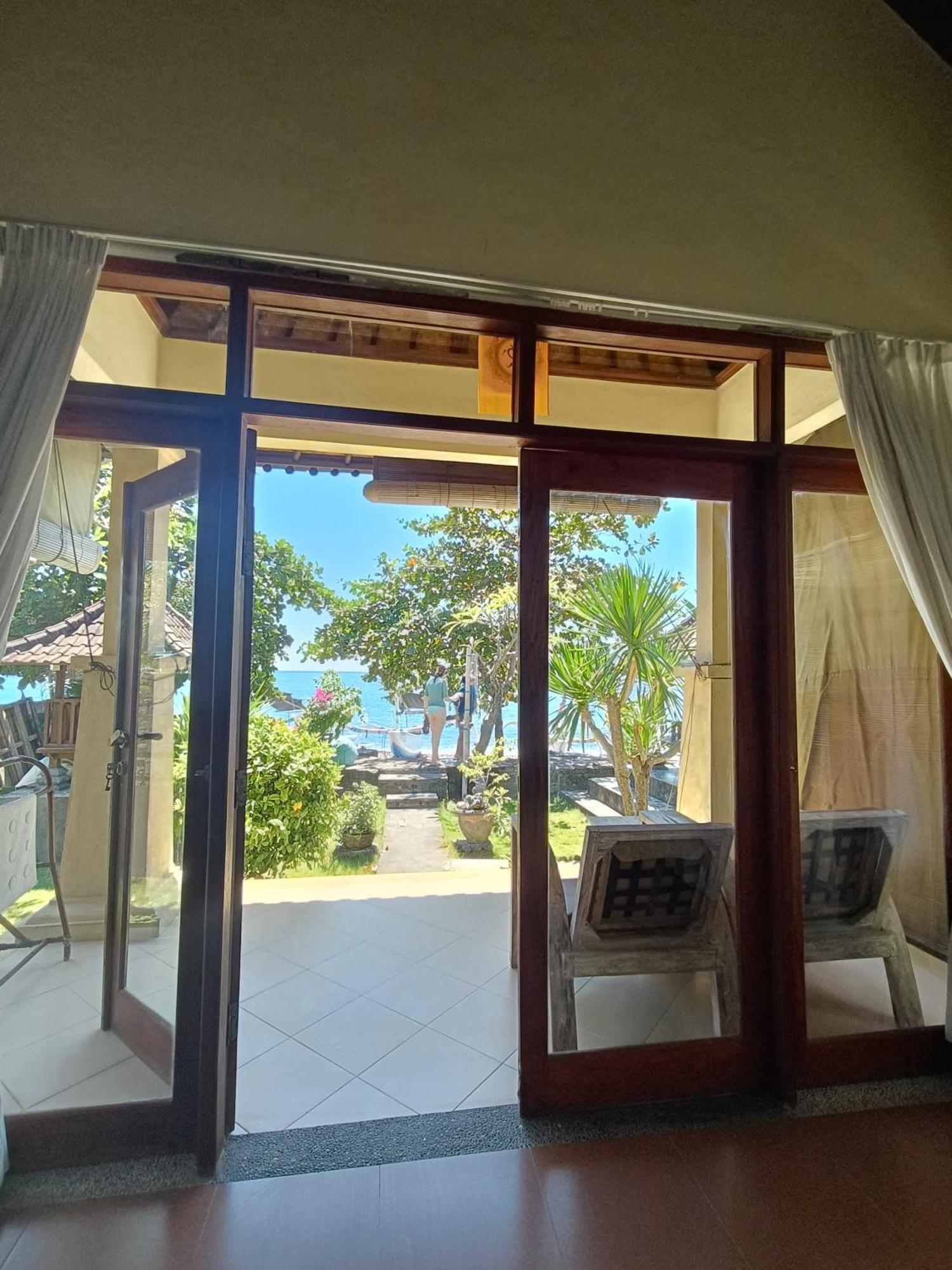 Putra'Lebah Amed Guest House Eksteriør bilde
