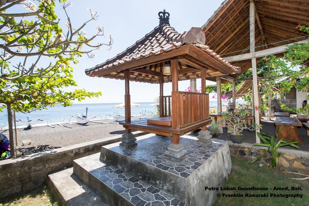 Putra'Lebah Amed Guest House Eksteriør bilde