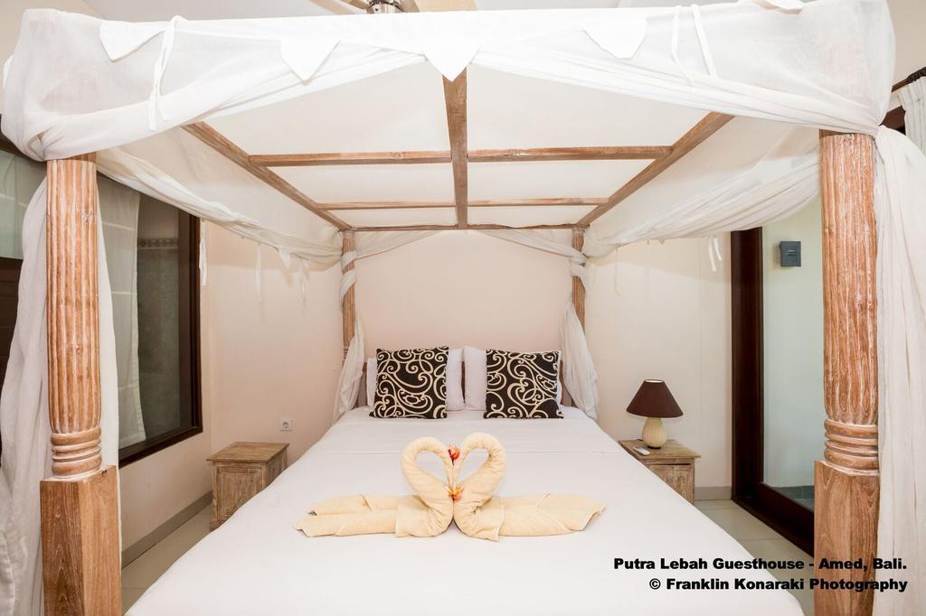 Putra'Lebah Amed Guest House Eksteriør bilde
